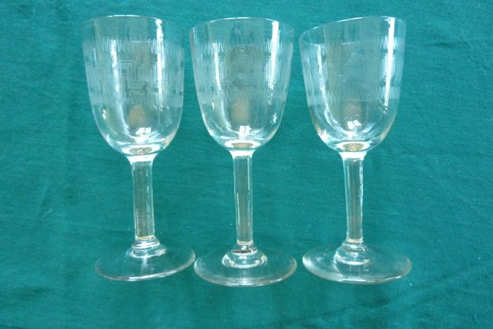 Sherry and liqueur glasses