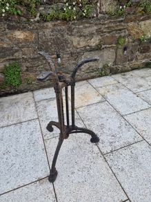 Cast iron table base