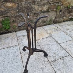 Cast iron table base