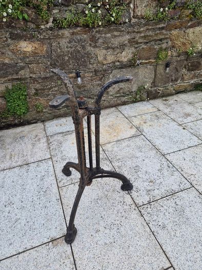 Cast iron table base