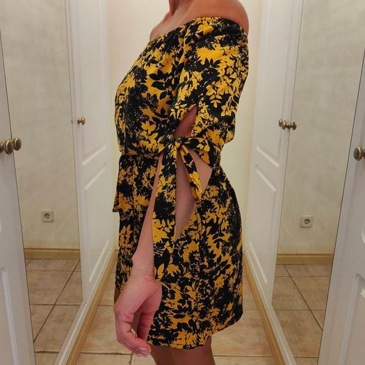 Open shoulder Summer dress yellow/black size 12