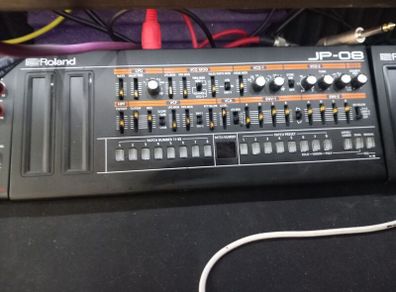 Roland JP-08