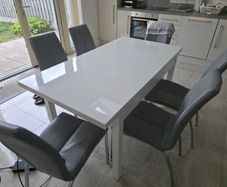 Kitchen table