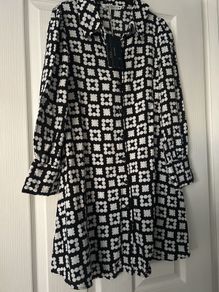 Zara black and White Dress BNWT