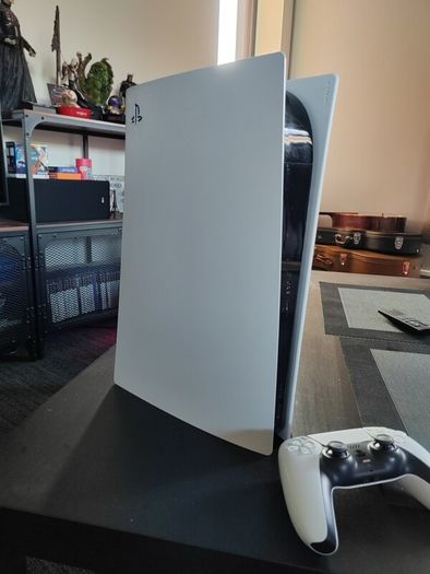 PlayStation 5 (disk version). PS5