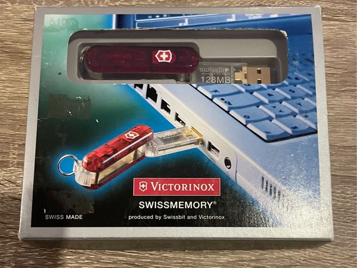 Victorinox Swiss Army USB flash