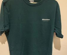 Men's T-shirt Dickies Medium like new PRICE REDUCED
