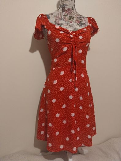 Qed London Floral Dress, New With Tags