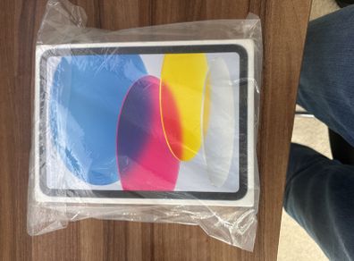 Unopened iPad 11 A16 128gb Blue
