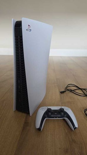 PlayStation 5 Disc Edition - Boxed, Barely Used