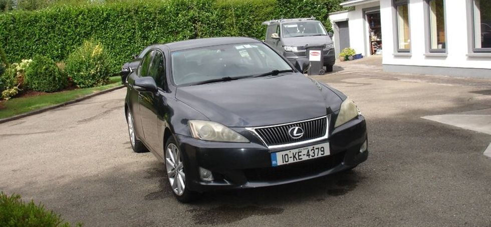 Lexus IS 2010
