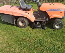 Husquavarna Ride on Mower 160