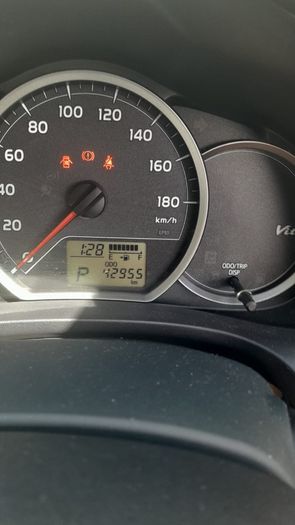 2013 Toyota Vitz