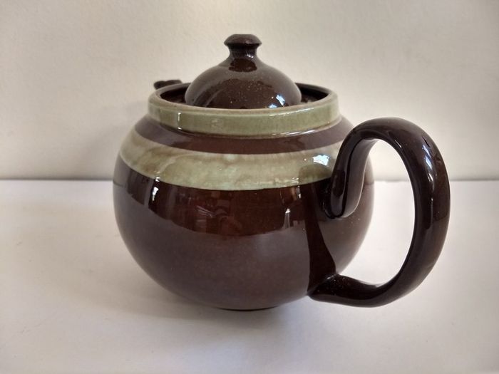 Fabulous Mid-Large Brown Betty Teapot, by Alcock, Lindley and Bloore, With Mint Green Mottled Stripes, Holds One Litre/ 1.75 Pints