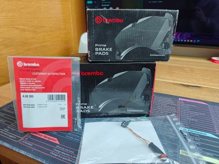 Brembo Front & Rear Brake Pads + Wear Sensors for Mercedes E-Class W213 (NEW)