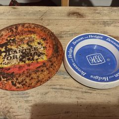 2 old ash trays