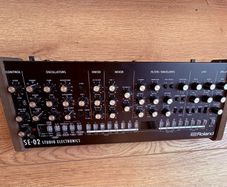 Roland SE02