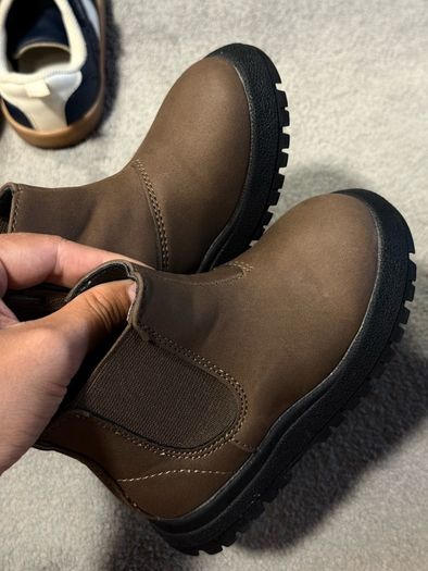baby shoes bundle 20/21