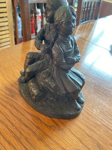 Figurine - Couple - 8.5 inches high