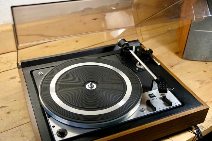 Dual 1226 Vintage Turntable