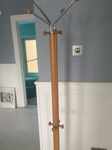 Coat stand