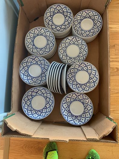 blue and white saucers