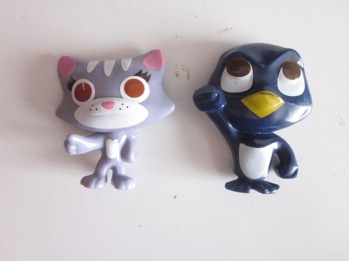 2019 Cadbury Freddo Treasures Padi/Jo the Cat Figures