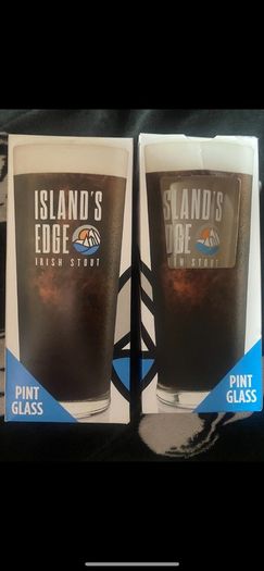 Pint glasses beer