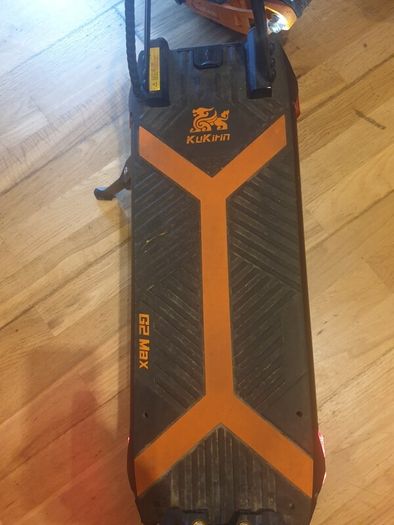 E Scooter Kukirin 2025 G2 Max With Warranty Only 600 Kls All Extras Basically Brand New.