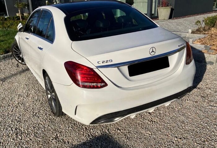 Mercedes C220 AMG