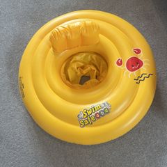 Baby flotation device
