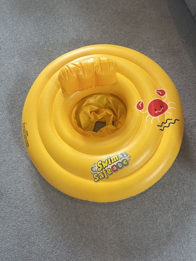 Baby flotation device