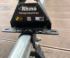 Rhino roof bars
