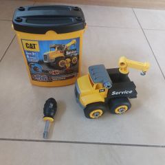 CAT Machine Maker Service Vechicle