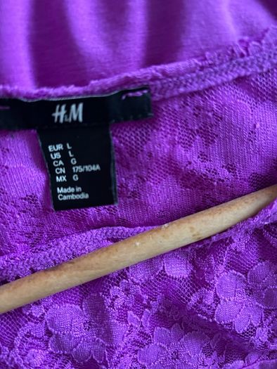 H and M Top. Size L (14)