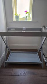 UPPAbaby Wooden Bassinet / Carrycot Stand - Grey (Great Condition)