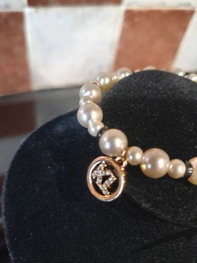 Karl Lagerfeld asymmetrical necklace and bracelet set