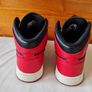 2020 nike air jordan 1 mid  banned Size 6 eu 39 red/black leather in excellent condition Image 8