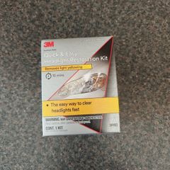 3M Headlight Restoration Kit