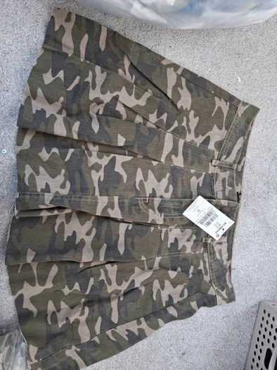 Stunning Brand New with tags Next UK14 Tall range Camo Printed 100% Cotton Pleated Denim Mini Skirt