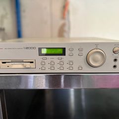 Akai S2000 Sampler