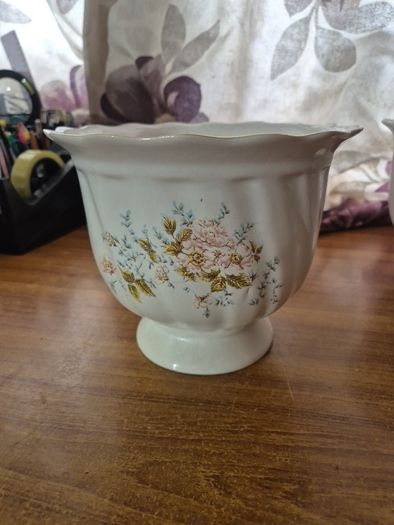 Vintage Ceramic Plant Pot