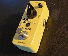 Donner Yellow Fall Delay Pedal