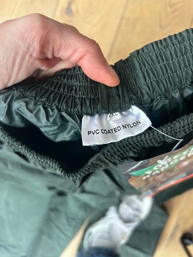 Job lot 280 waterproof trousers