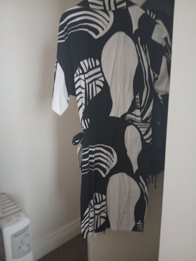 New Dress with tags very nice and dressy.