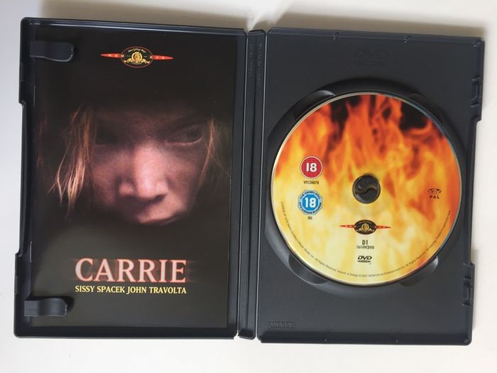 Carrie (Brian DePalma Film) [1976] Sissy Spacek, Nancy Allen & John Travolta [Movie DVD]