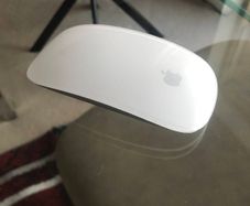 Apple Magic Mouse A1296 3Vdc 2xAA batteries