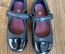 Clarks school shoes size EU-28.5 UK-10.5 G