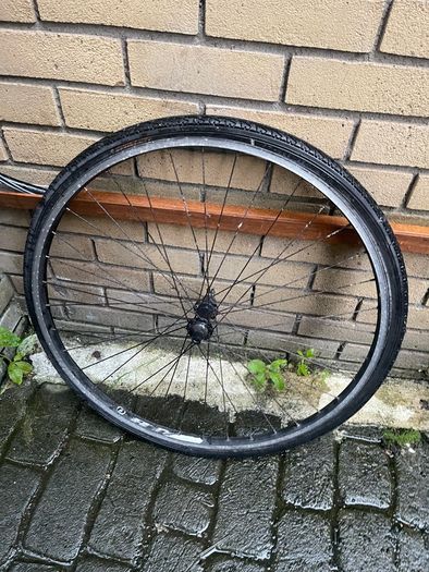 bike wheels and tyres