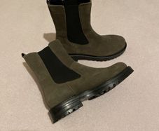 Khaki suede boots Size 6.5 EU39